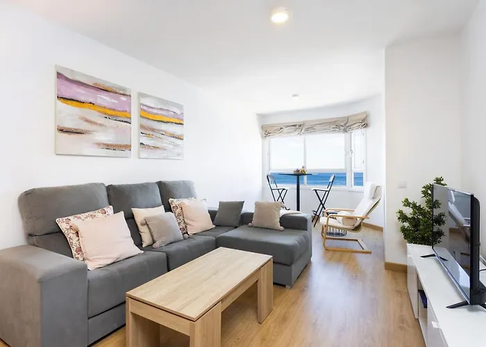 Home2book Comfy Beachfront Apartmán *