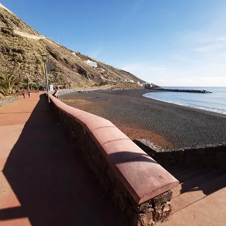 Home2book Comfy Beachfront Apartment Radazul