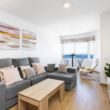 Home2book Comfy Beachfront Apartment *